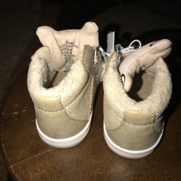 💠🔷💠NWT💠CAT&JACK UNISEX HIGH TOPS🔷💠 - Picture 4 of 5